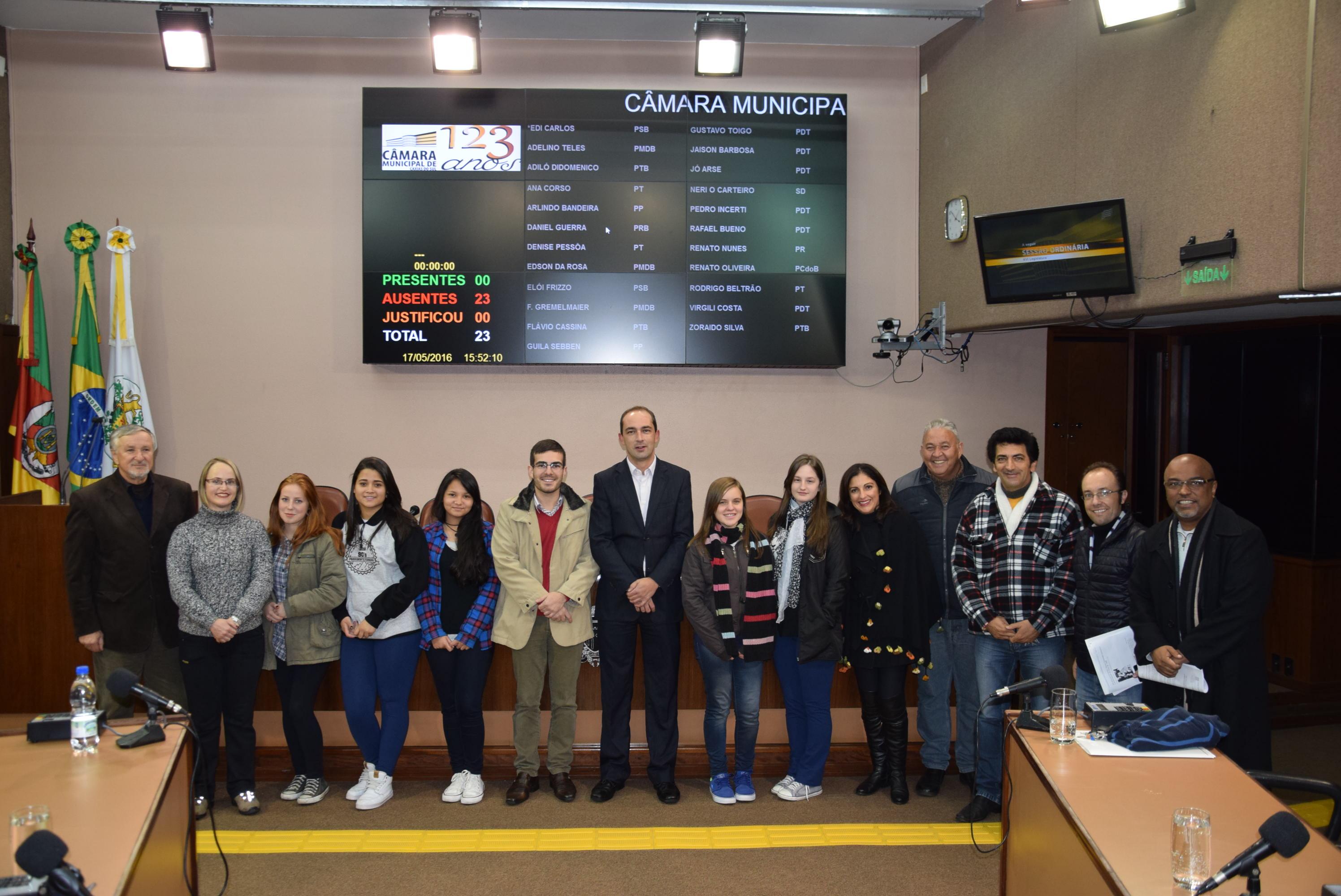 Leia mais sobre Câmara Municipal recebe a visita de alunas da Escola Estadual Presidente Vargas