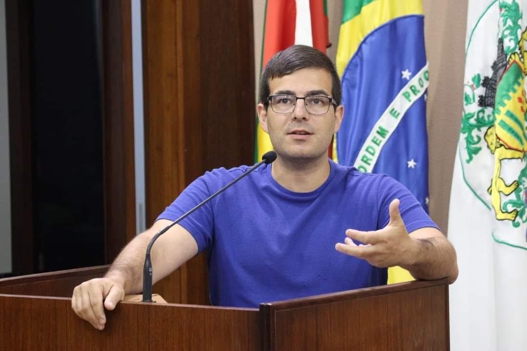 Leia mais sobre "Meu voto não tem preço", diz vereador Rafael Bueno