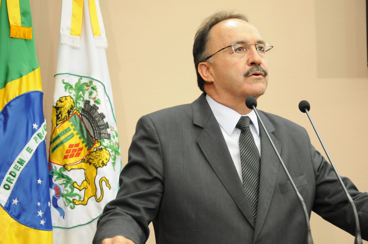 Mauro Pereira pede melhorias no atendimento do Instituto Médico Legal