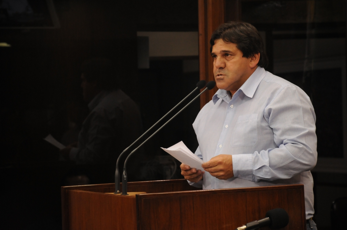 Henrique Silva propõe a regularização do uso de fogos de artifício em Caxias do Sul