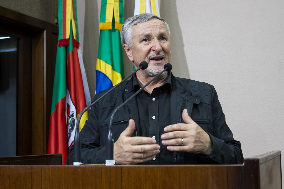 Líder do governo, vereador Pedro Incerti repercute viagem do prefeito em exercício a Brasília