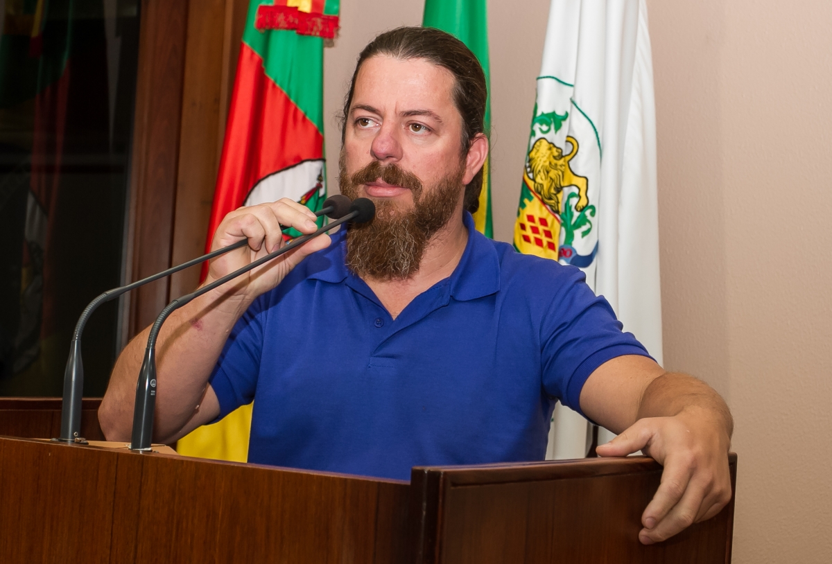 Vereador Renato Nunes critica a falta de fiscalização por causa do som alto