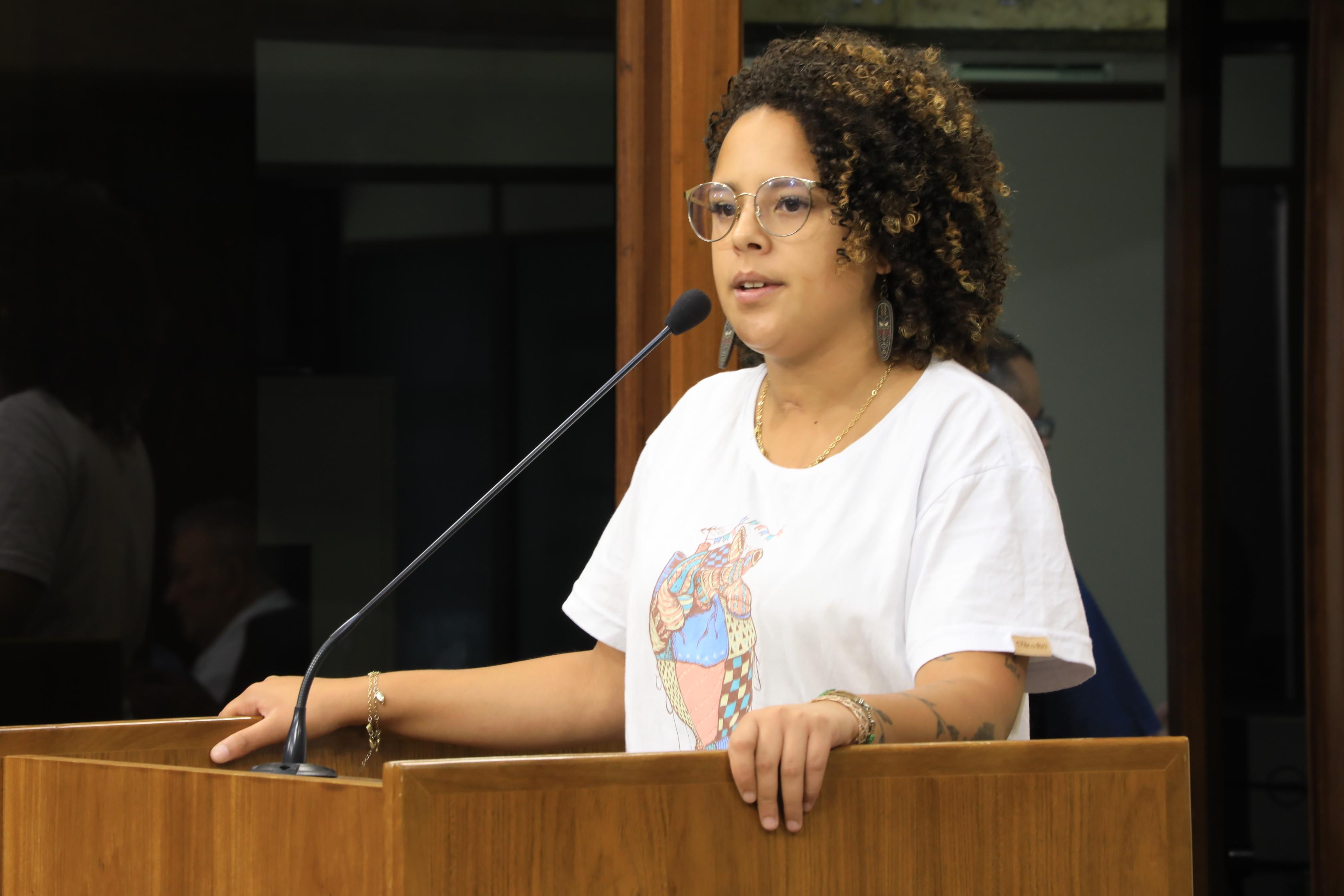 Estela Balardin denuncia abuso policial no Euzébio Beltrão de Queiroz