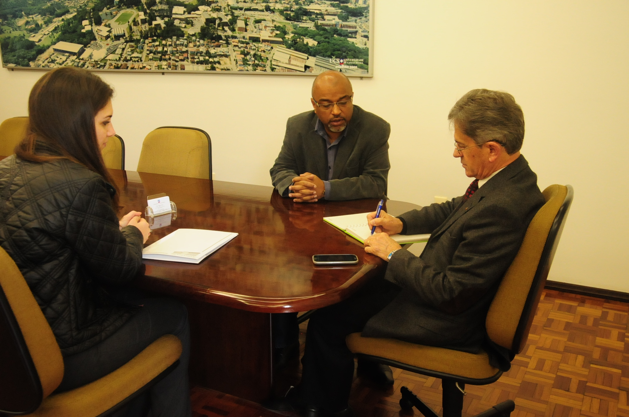 Presidente Edson da Rosa convida a UCS a apoiar o último Câmara Vai aos Bairros de 2013