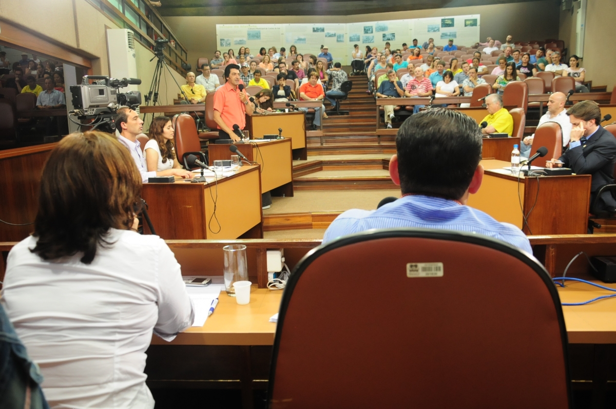 Audiência pública da Comissão de Educação debate sobre o transporte escolar no município