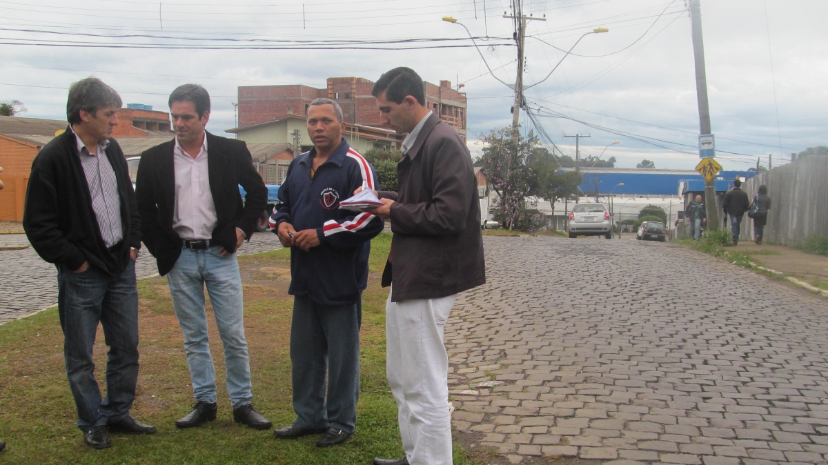 Leia mais sobre Vereador Kiko reivindica obras para o Jardim Eldorado e Santo Antônio 
