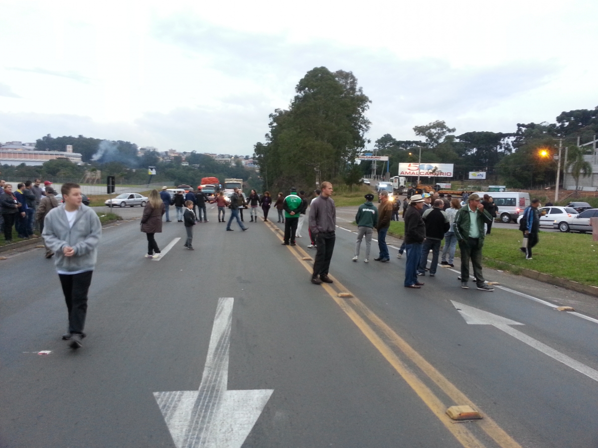 Leia mais sobre Vereador Mauro Pereira participa de protesto em Monte Bérico