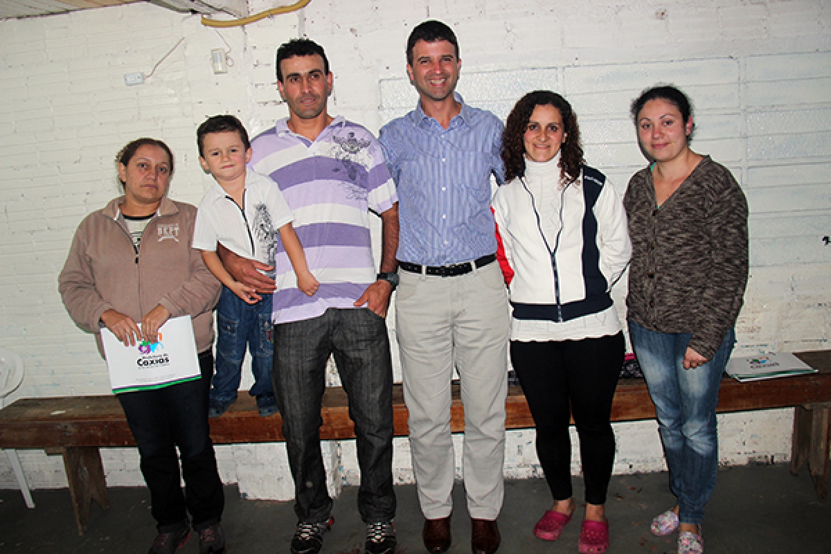 Leia mais sobre Vereador Neri participa de reunião do OC do loteamento Vila Amélia II