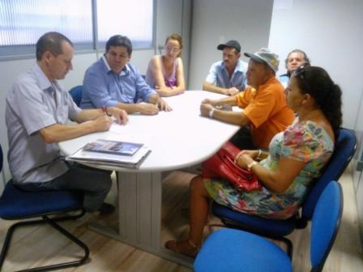 Henrique Silva faz cobranças junto à Secretaria de Obras e Serviços Públicos