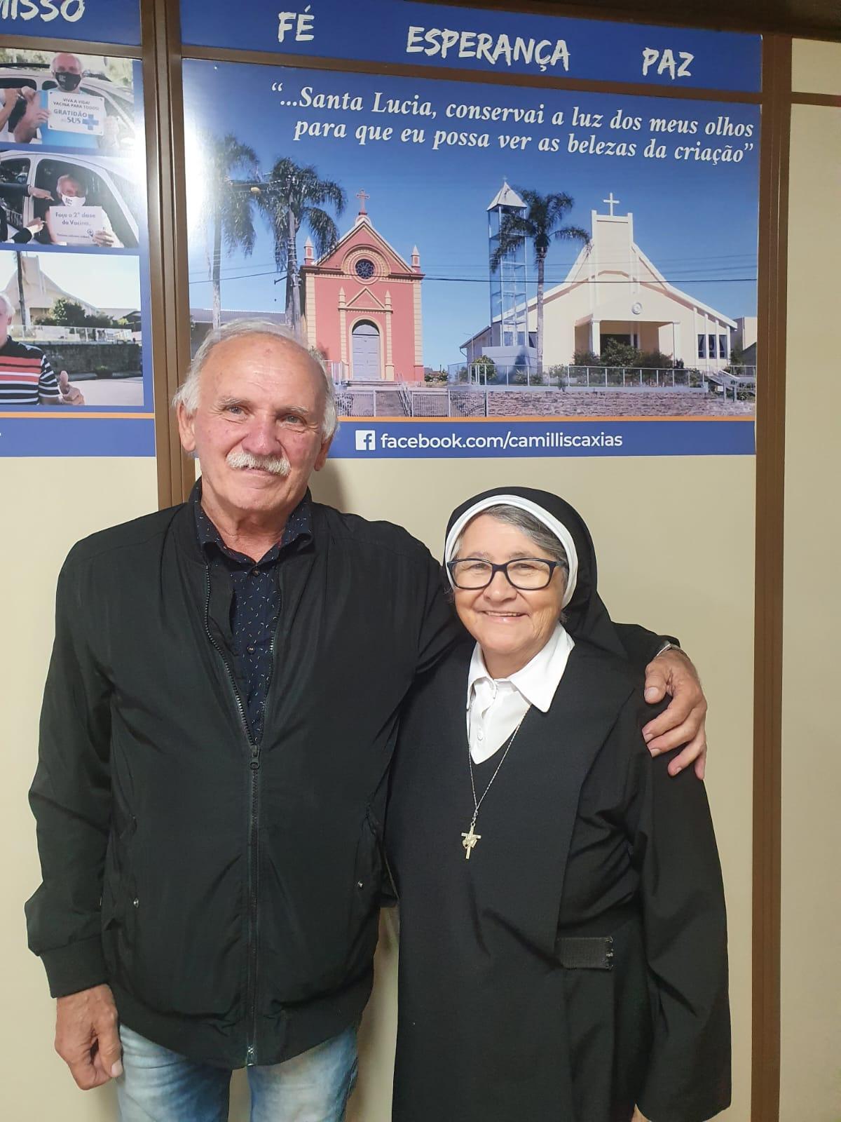 Camillis recebe visita da Irmã Lourdes de Castro na Câmara de Vereadores