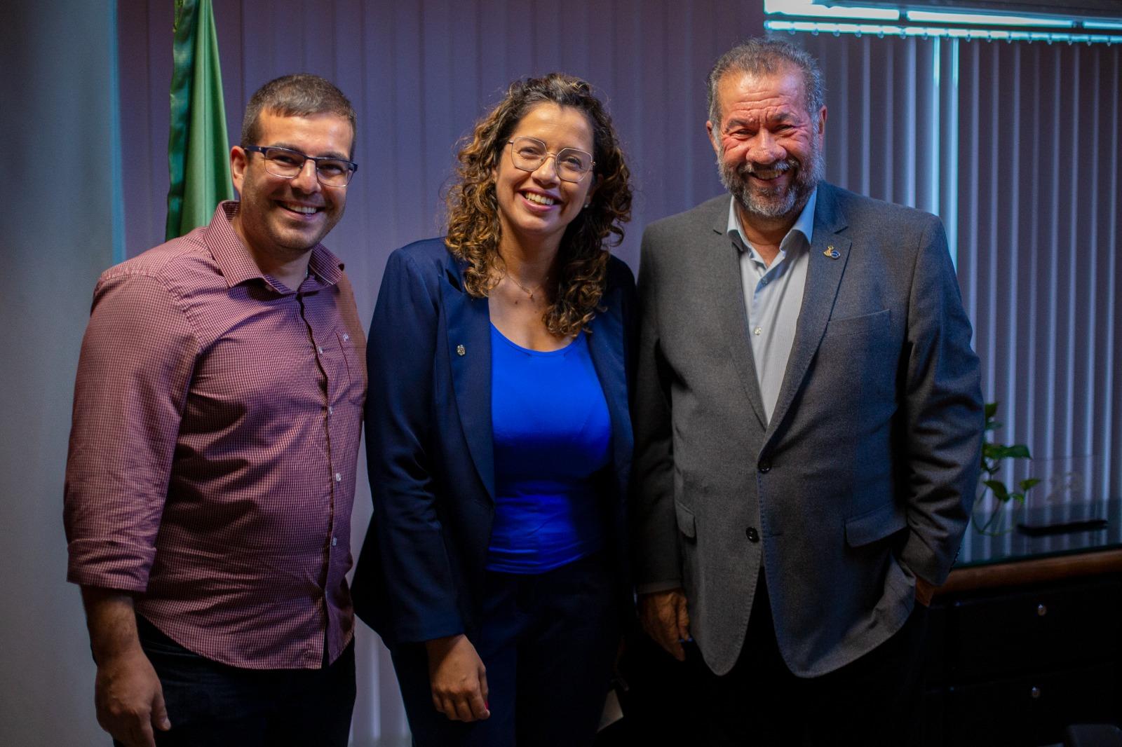 Rafael Bueno esteve com o ministro Carlos Lupi e com a deputada federal Denise Pessôa