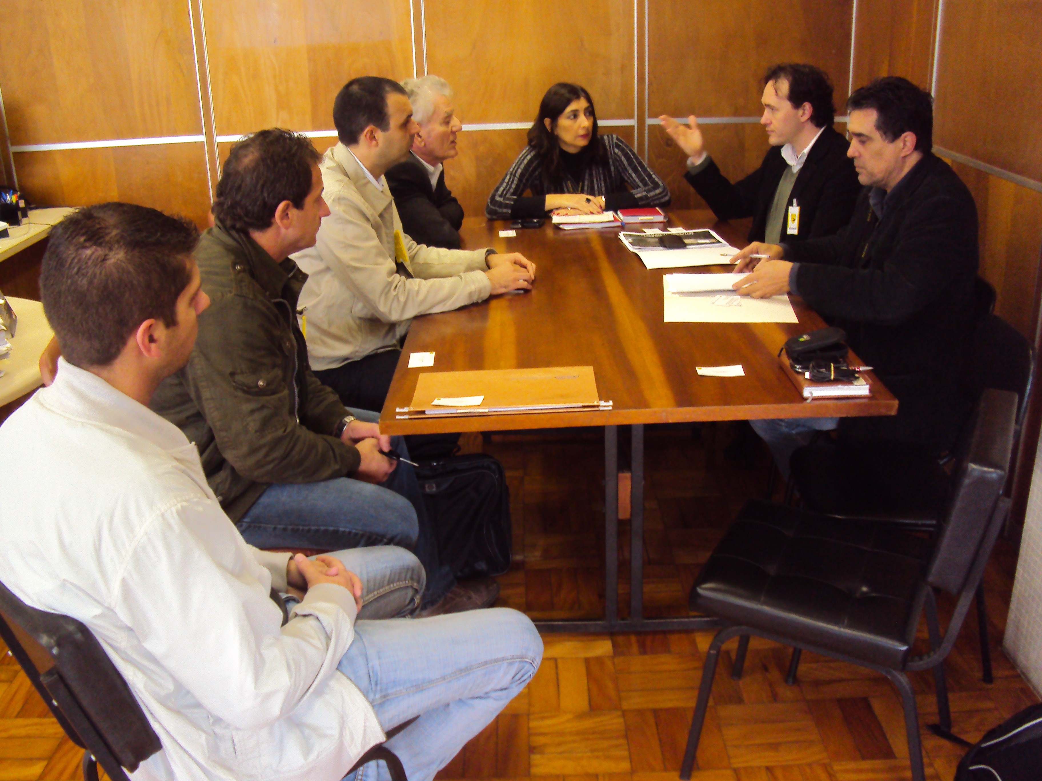 Vinicius participa de reunião no DAER